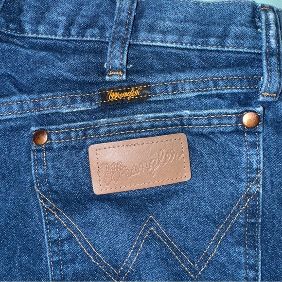 VINTAGE WRANGLER Cowboy Cut Off Shorts Boho Festival Western Size 32 - Picture 13 of 15